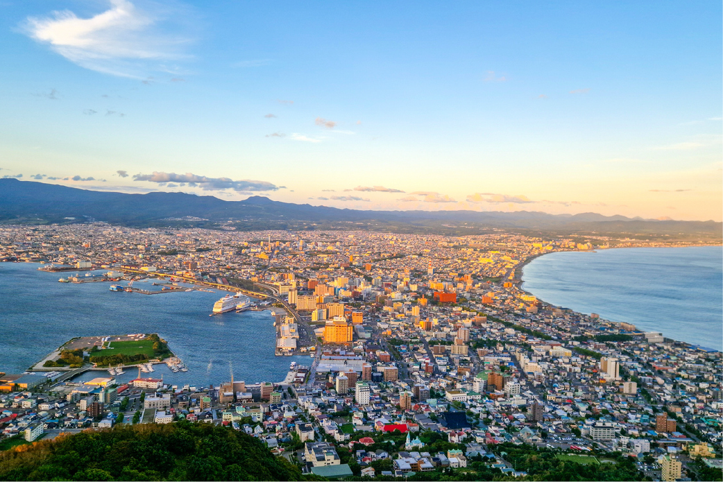 北海道函馆春季樱花与城市地标 01