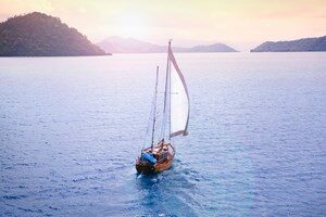 activity-sailing-rere-ahi-1-3pcekbrk3cev7hikaq76rk.jpg