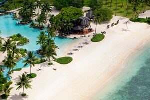 beach-bar-1-3pcekbrk3cev7hikaq76rk.jpg